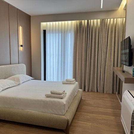 Square Inn Garden Aparthotel ติรานา ภายนอก รูปภาพ