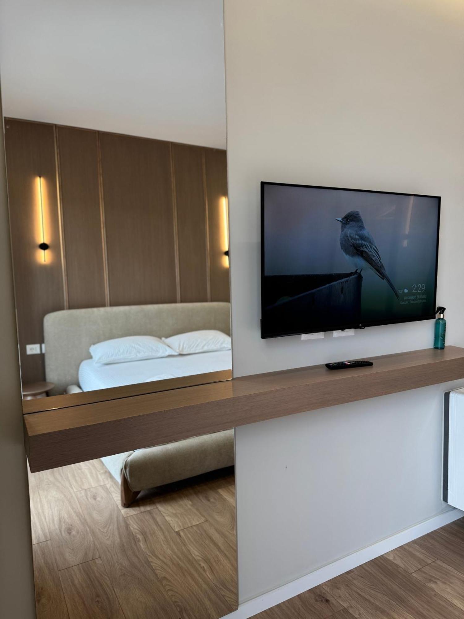 Square Inn Garden Aparthotel ติรานา ภายนอก รูปภาพ