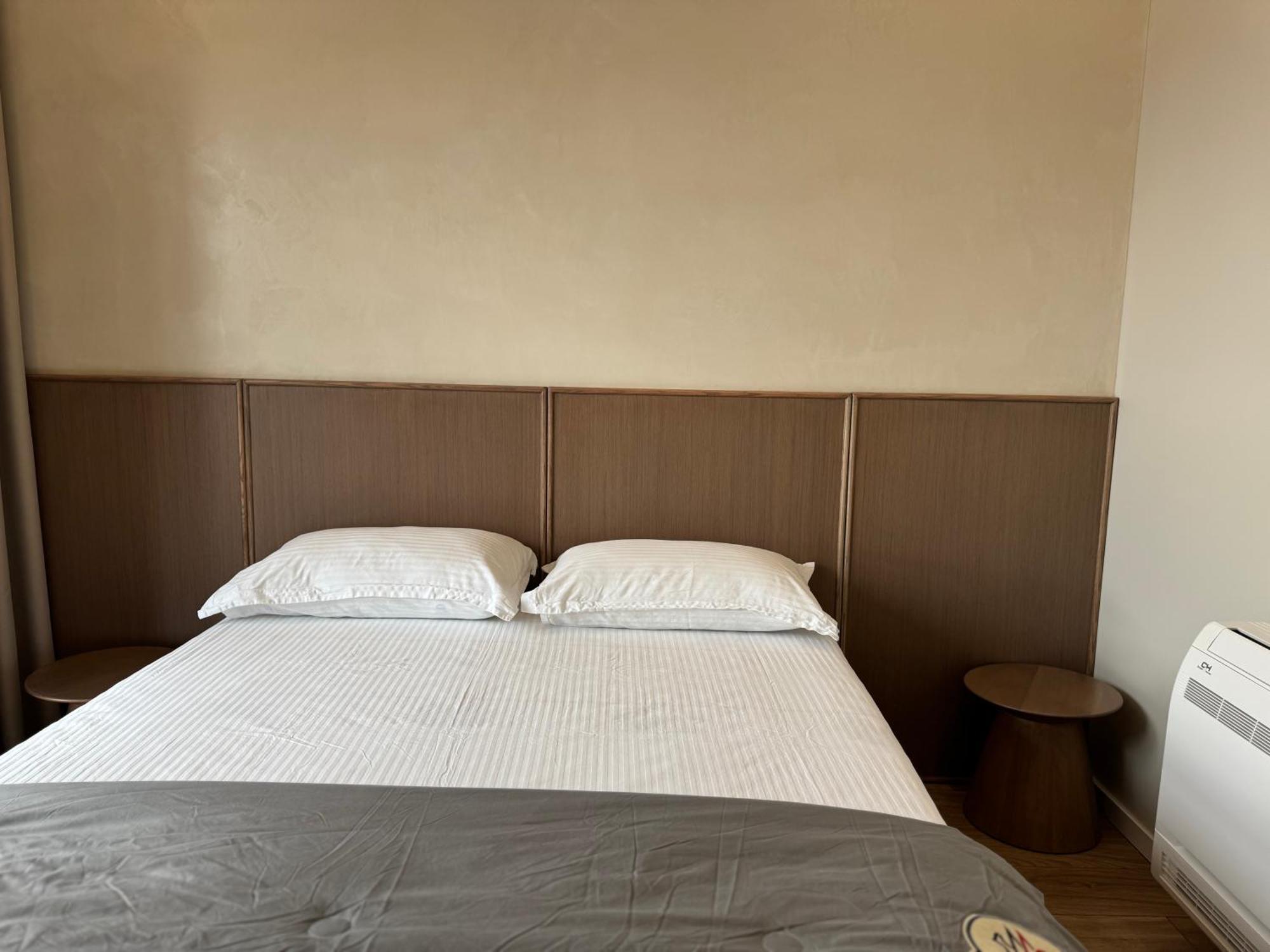 Square Inn Garden Aparthotel ติรานา ภายนอก รูปภาพ